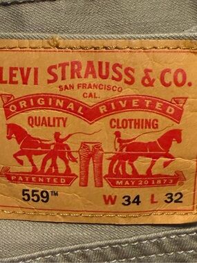 Levi Strauss & Co. 559 Jeans - Khaki